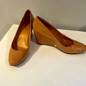 J.Crew Factory nude wedges Size 8